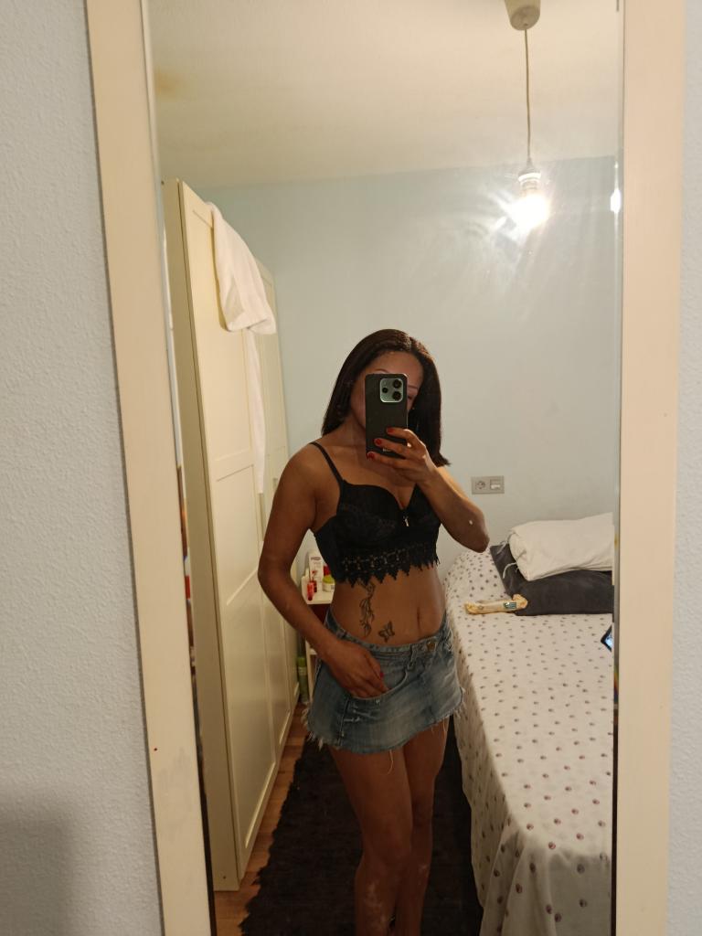 658168880: Chica busca chico en Asturias