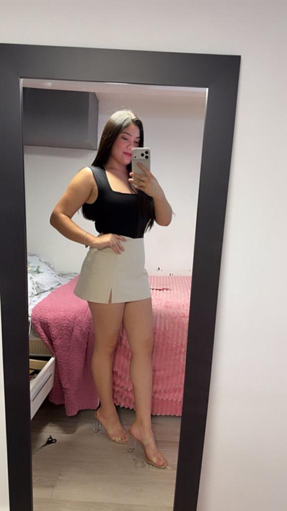 613859119: Chica busca chico en Madrid