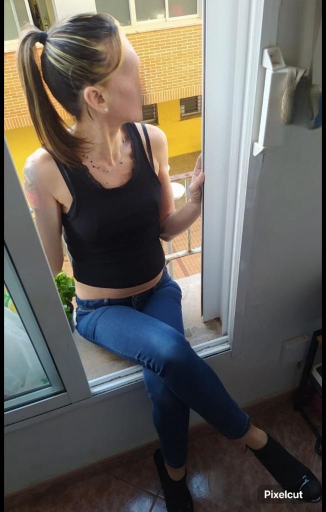648636674: Chica busca chico en Valencia