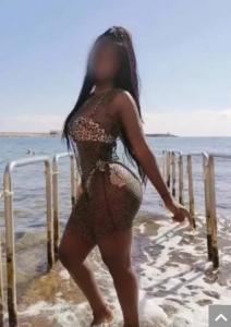 643652549: Chica busca chico en Gerona