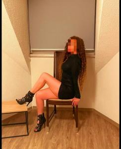 659127930: Chica busca chico en Cantabria