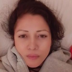 661692947: Chica busca chico en Madrid