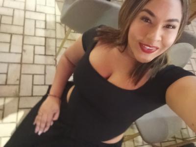 671427660: Chica busca chico en Madrid