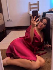 611330723: Chica busca chico en La Coruña