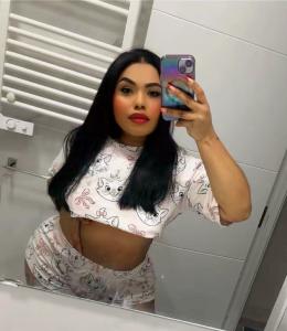 613757855: Chica busca chico en Madrid