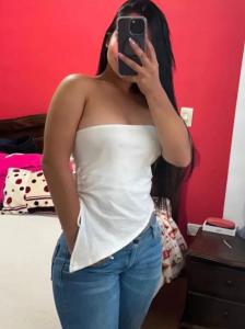 658094757: Chica busca chico en Navarra