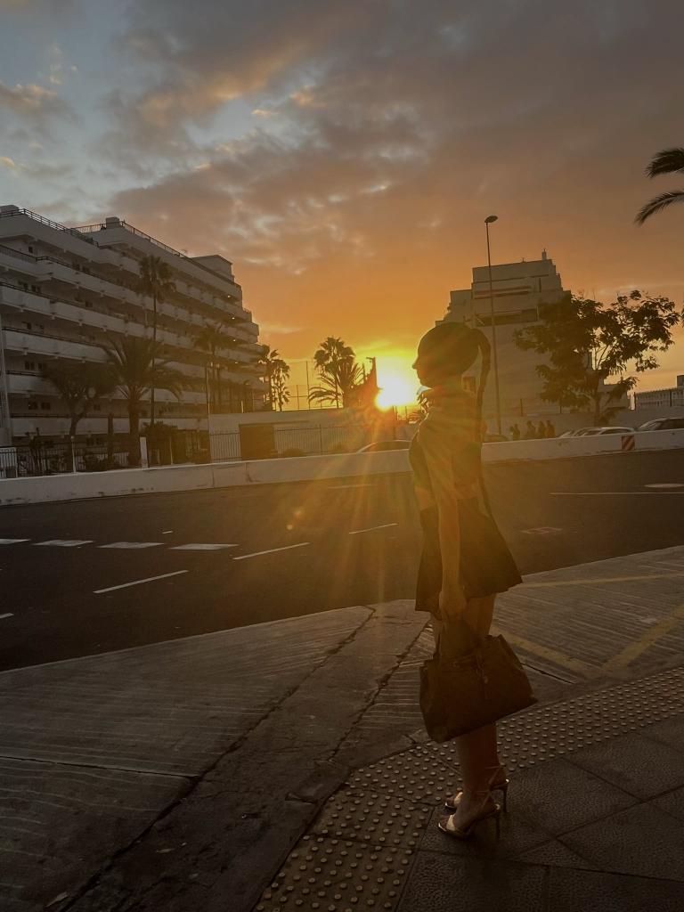 Chica busca chico en Tenerife: 