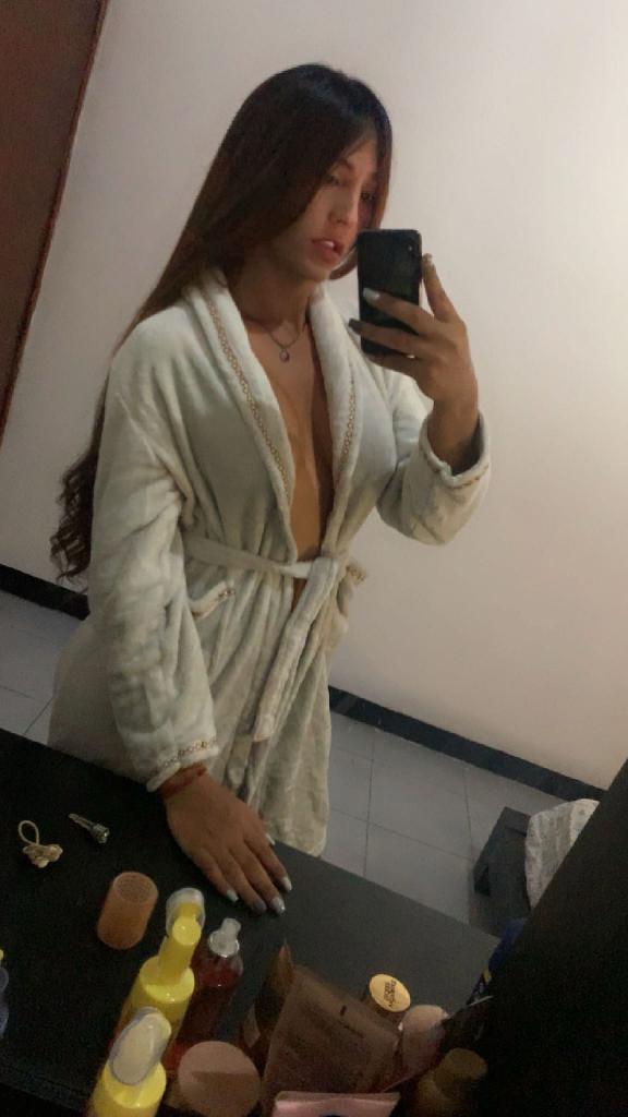 632987501: Transexual en Burgos