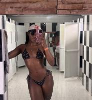 614960200: Chica busca chico en Barcelona