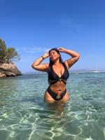 613479262: Chica busca chico en Barcelona