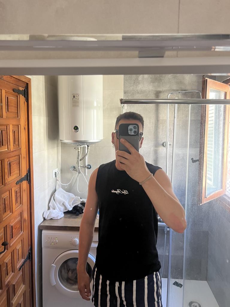 Chico busca chica en Cádiz: 