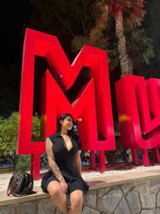 Chica busca chico en Granada: 