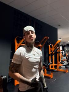 Chico busca chica en Cádiz: 