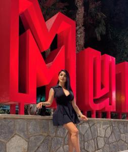 Chica busca chico en Granada: 