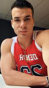 607451580: Chico busca chica en Málaga