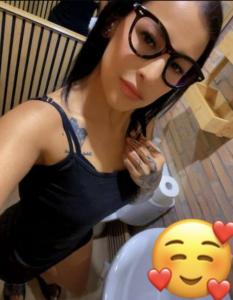 Chica busca chico en Cádiz: 