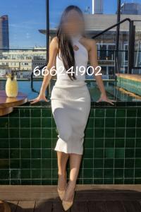 Chica busca chico en Sevilla: Chica busca chico