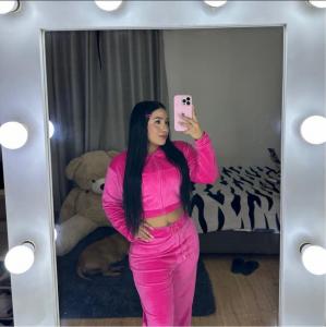 671124928: Chica busca chico en Madrid