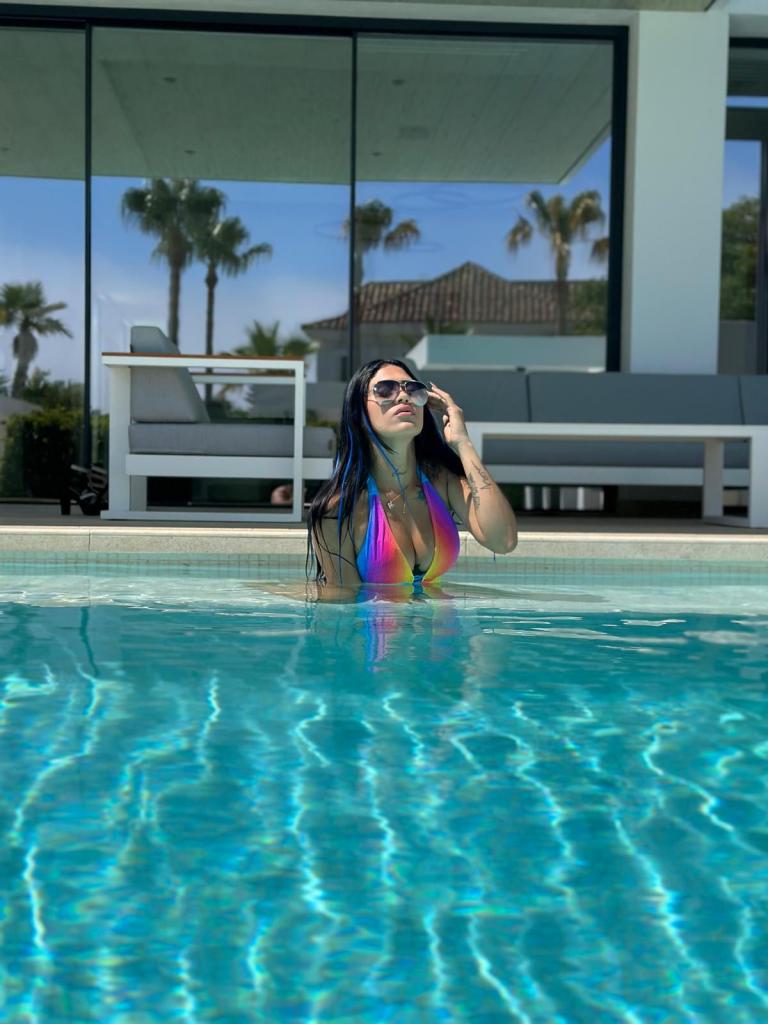 Chica busca chico en Cádiz: 