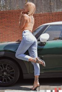 632240165: Chica busca chico en Sevilla