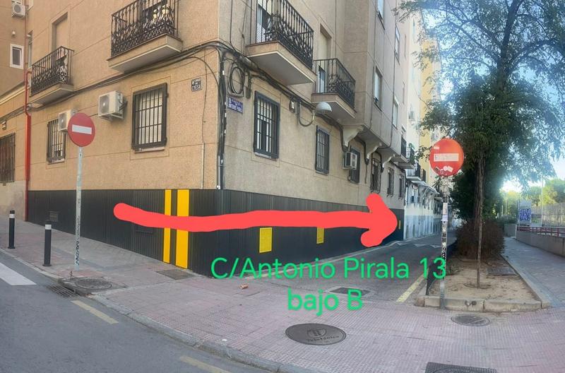 Chica busca chico en Madrid: Chica busca chico