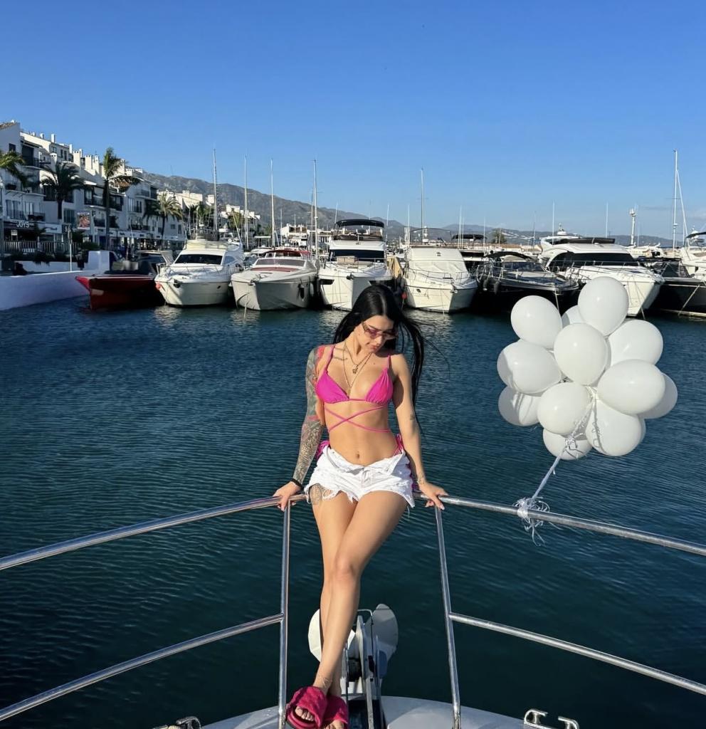 602368267: Chica busca chico en Lérida