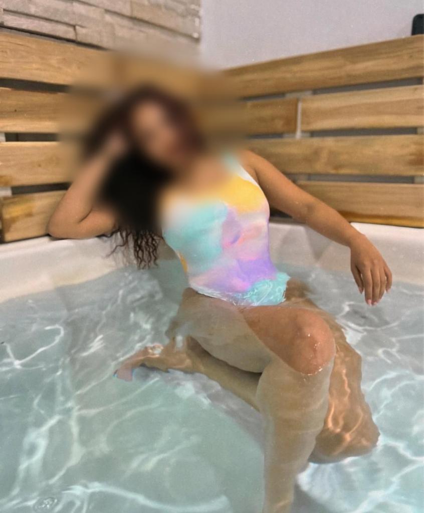 Chica busca chico en Cádiz: 