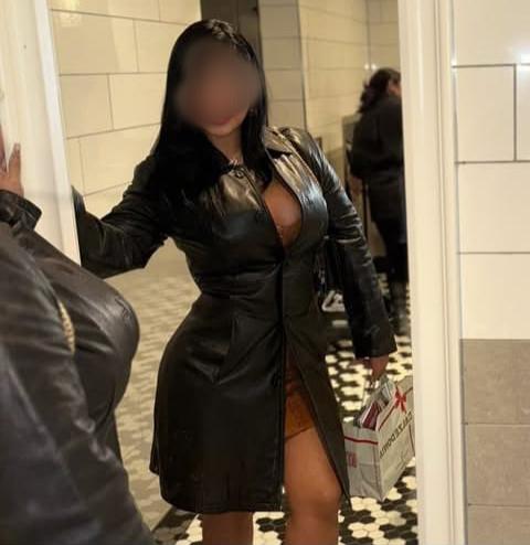 602373465: Chica busca chico en Navarra