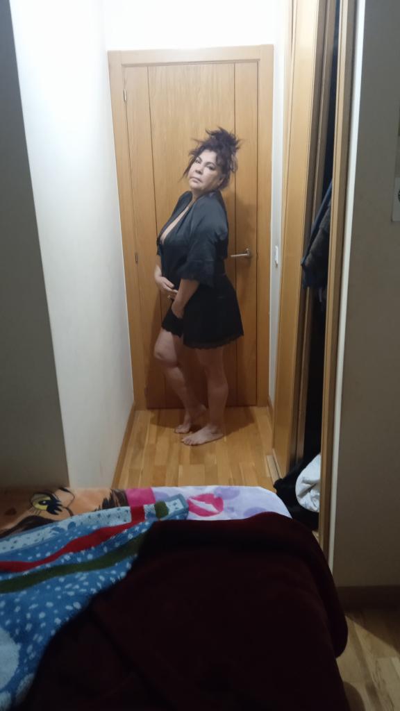 Chica busca chico en Cuenca: 