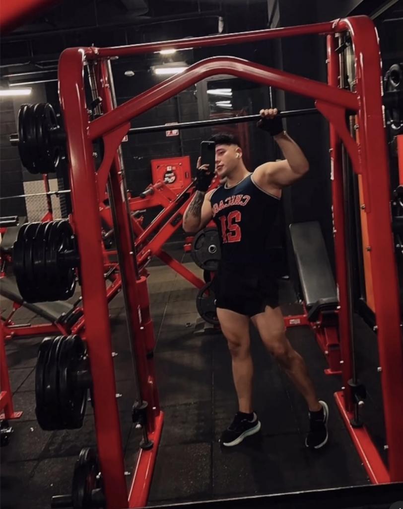 Chico busca chica en Málaga: 