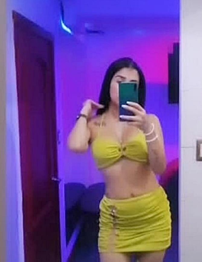 Chica busca chico en Ibiza: 