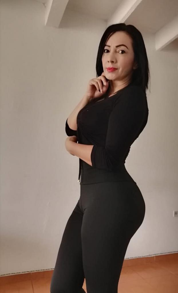 614733061: Chica busca chico en Huesca