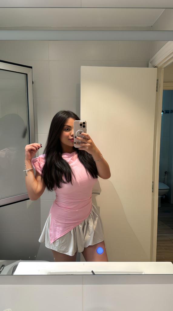 Chica busca chico en Granada: 