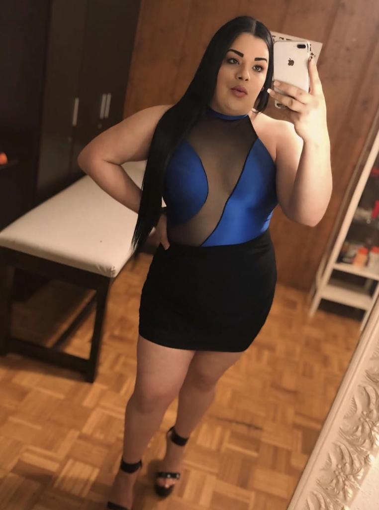 645481763: Transexual en León