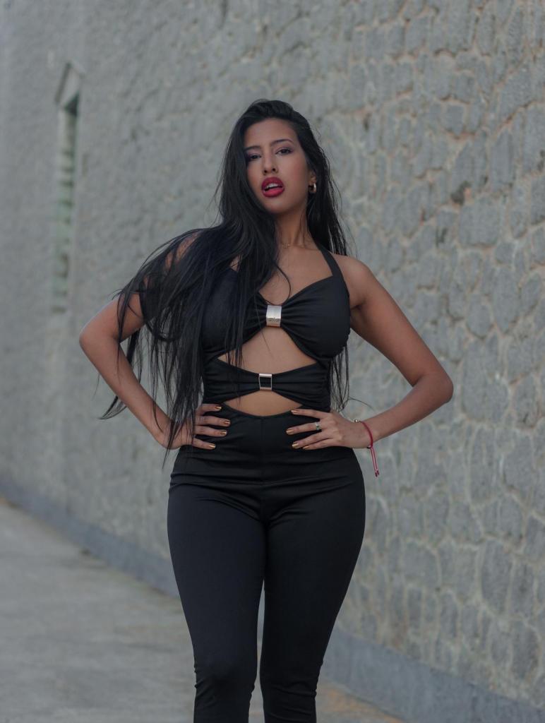 634187818: Chica busca chico en Tarragona