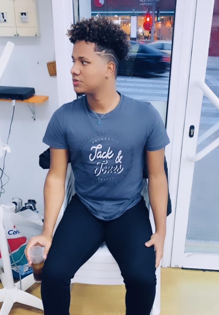 603643710: Chico busca chica en Barcelona