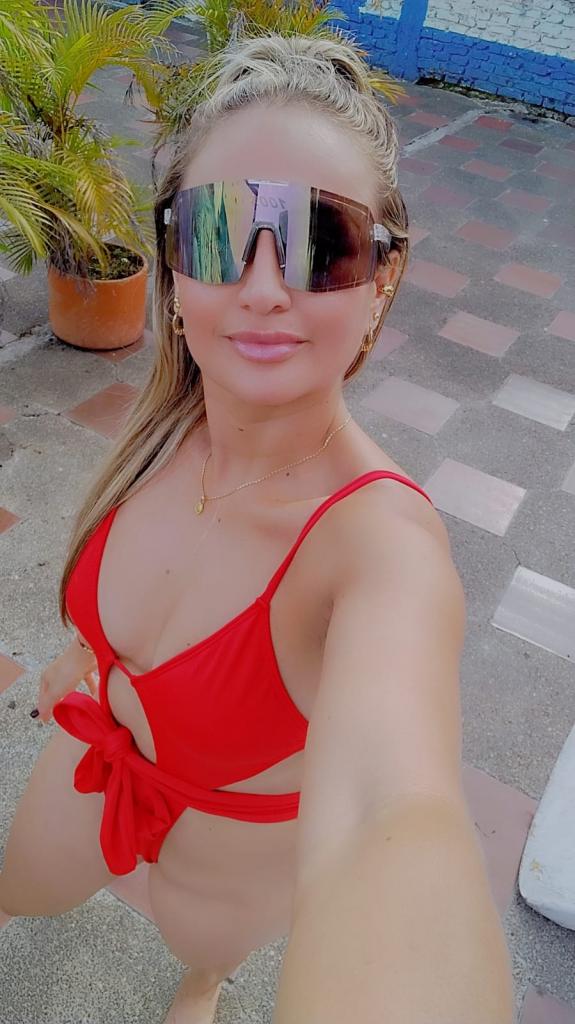 Chica busca chico en Almería: 