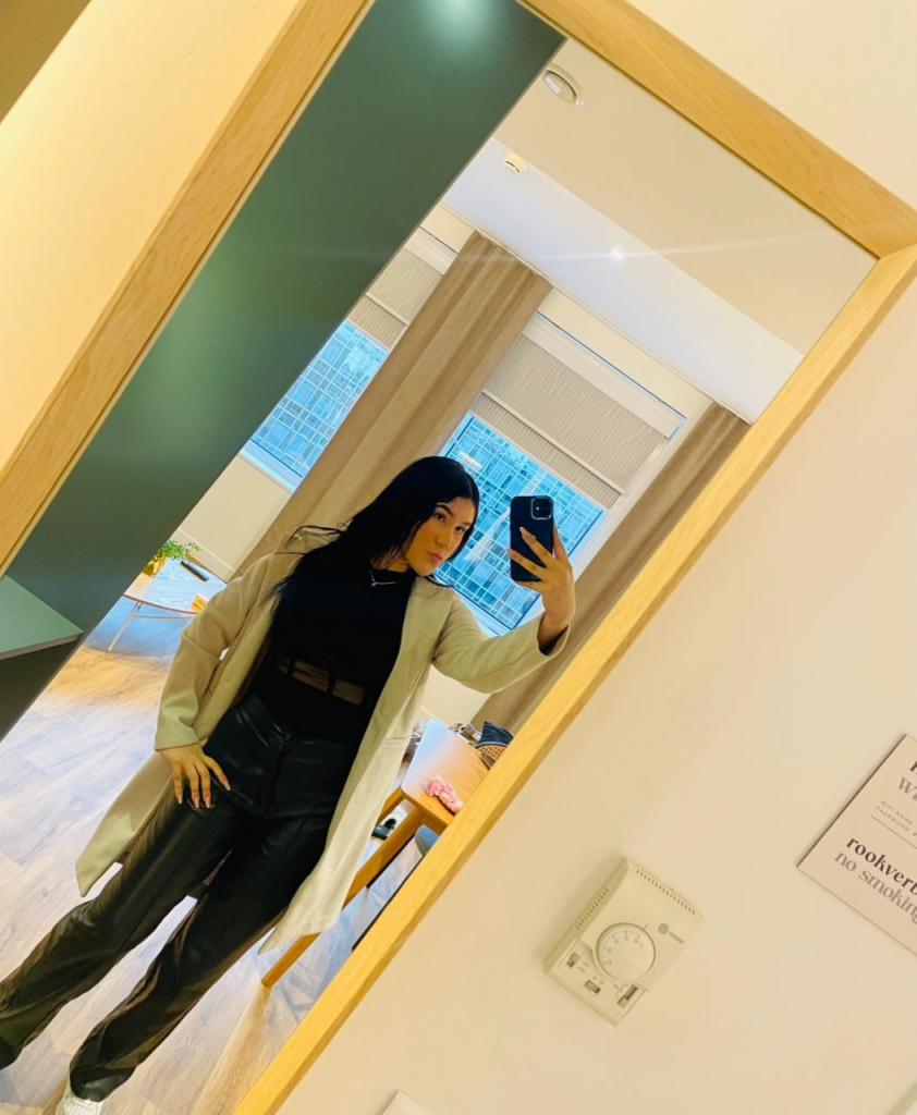 Chica busca chico en Granada: 