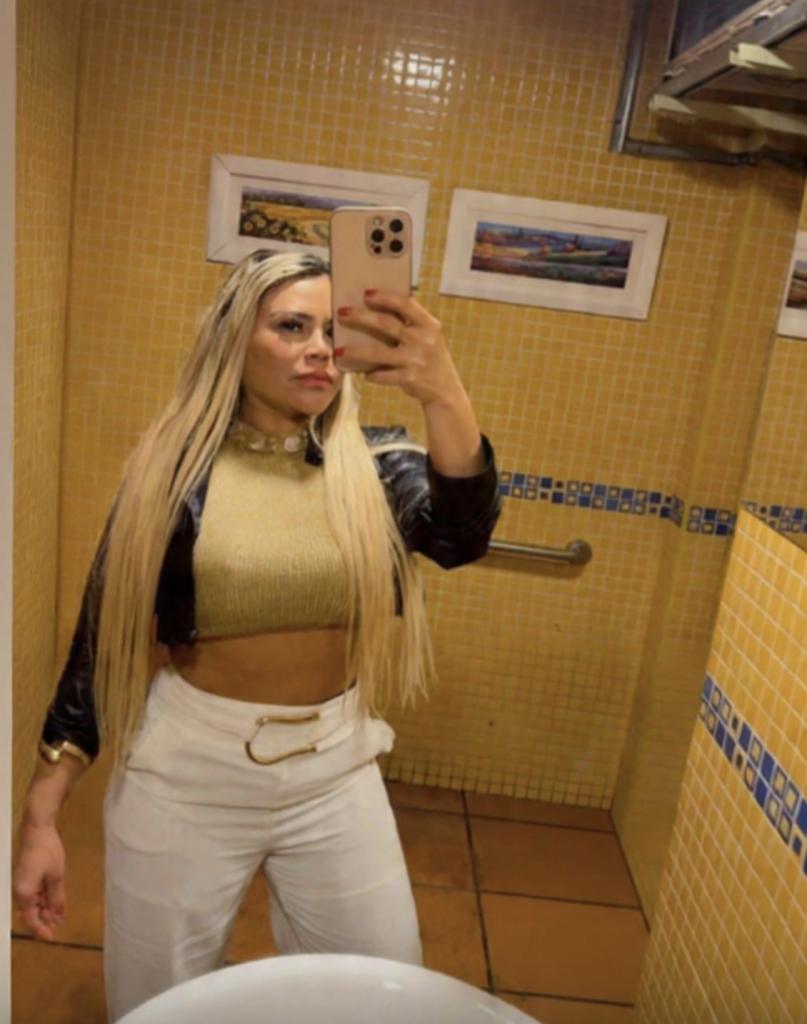 653913486: Chica busca chico en Sevilla