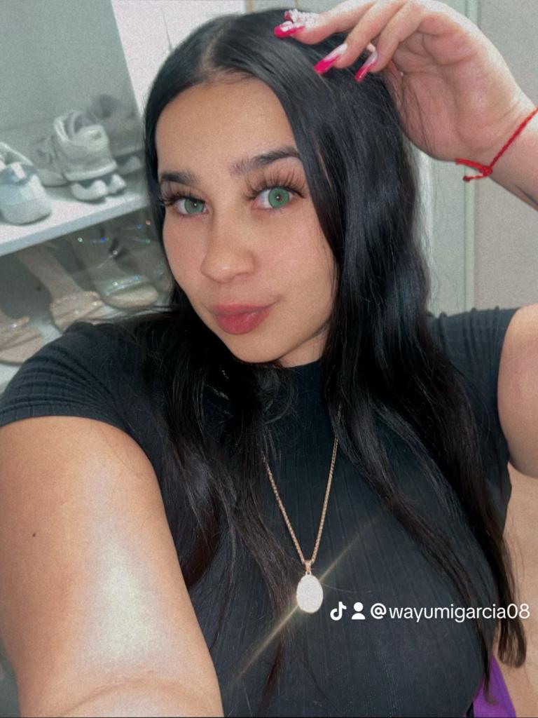 613412481: Chica busca chico en Madrid