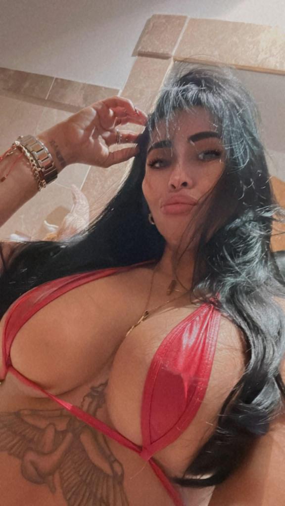 664272791: Chica busca chico en Almería