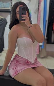 631145999: Chica busca chico en Málaga