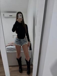 634035558: Chica busca chico en La Coruña