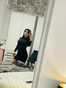 633384083: Chica busca chico en Granada