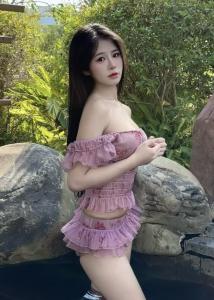 688189402: Chica busca chico en Barcelona