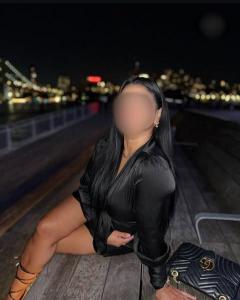 602373465: Chica busca chico en Navarra