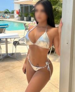 617944383: Chica busca chico en Murcia