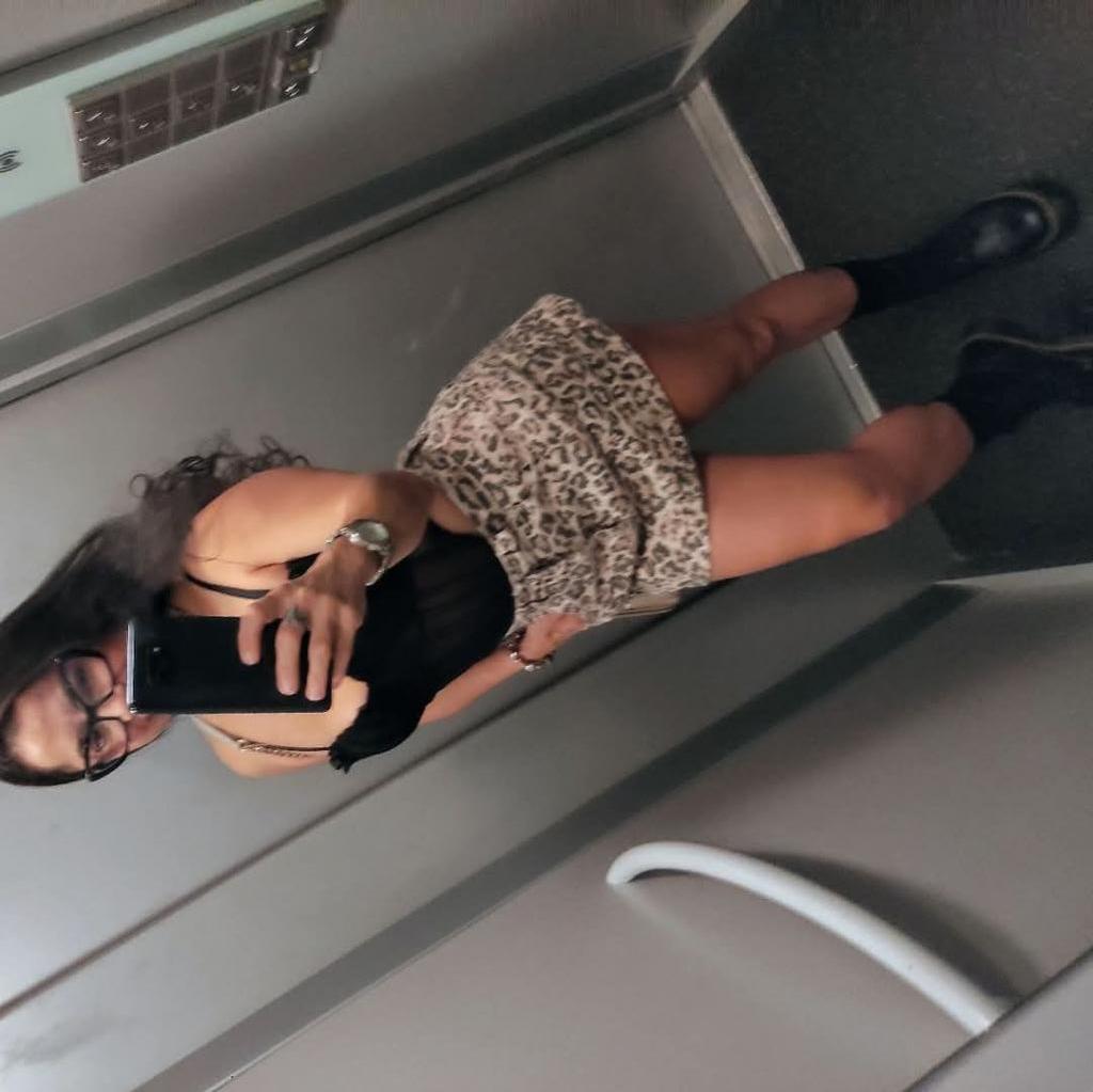 Chica busca chico en Menorca: 