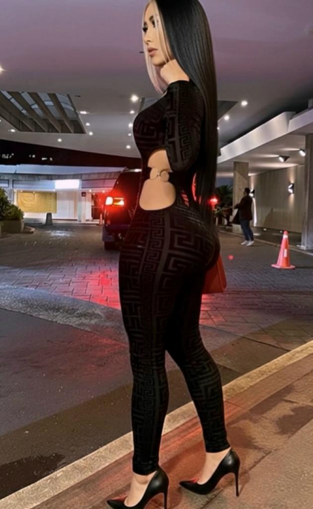 657403233: Travesti en Barcelona