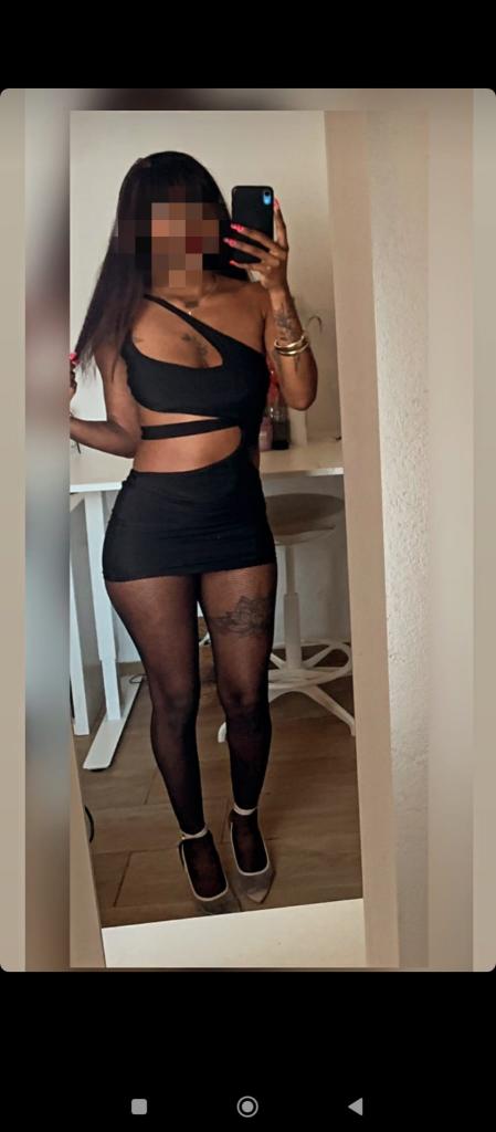 Chica busca chico en Granada: 